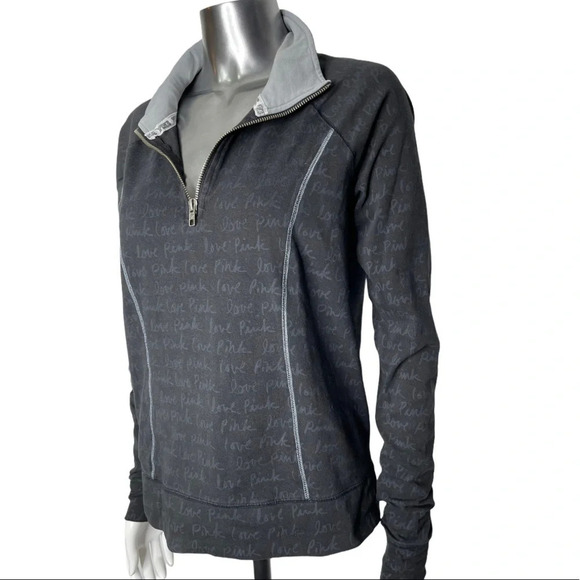 🛍️3/$40 Pink Victoria’s Secret Yoga Black Logo Pullover Sweatshirt  Size Small - Picture 2 of 5